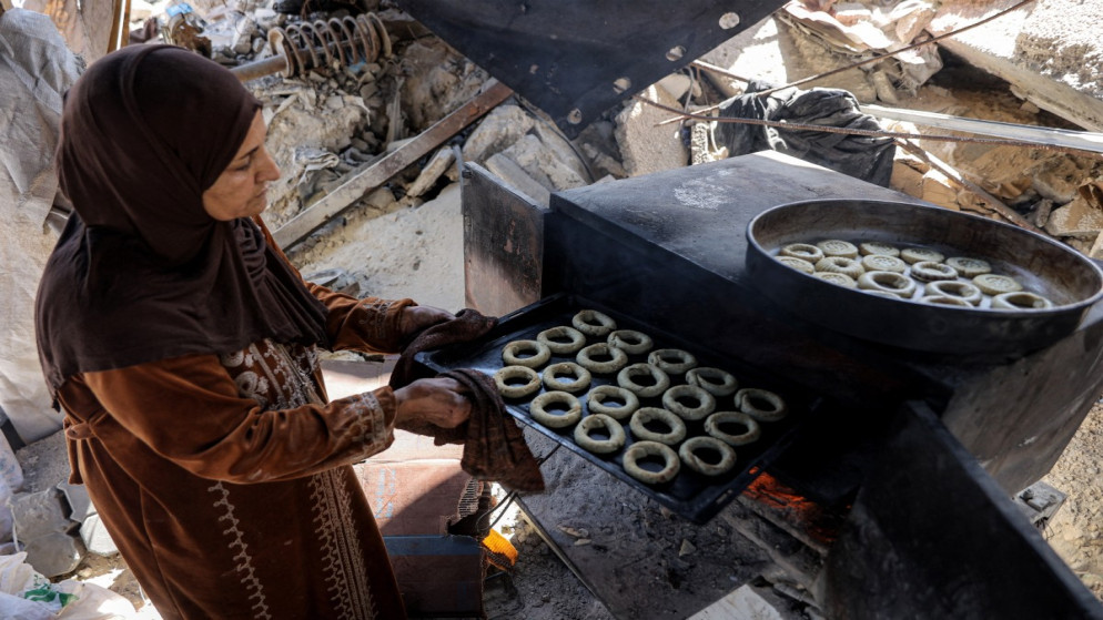 غزة تستقبل أول عيد في ظل الهدنة وسط قلق من نسيانها بسبب حرب إيران