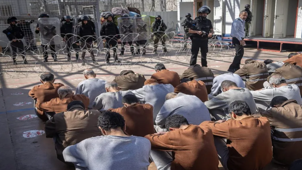 عشية العيد.. آلاف المعتقلين الفلسطينيين في عزلة غير مسبوقة