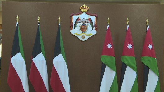 الملك وأمير الكويت يؤكدان اعتزازهما بمستوى العلاقات بين البلدين