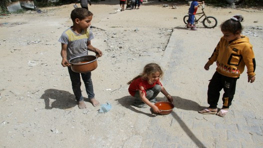 برنامج الأغذية العالمي: نصف سكان قطاع غزة يعانون من الجوع