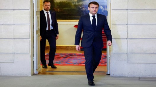 وزير خارجية فرنسا يسعى لمنع التصعيد بين إسرائيل وحزب الله في زيارة إلى لبنان