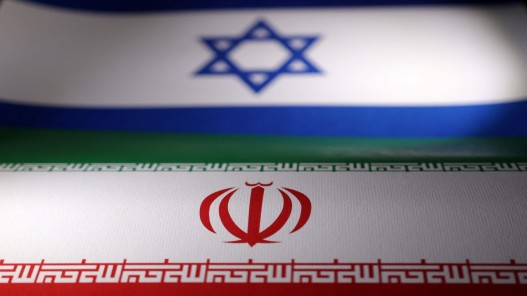  إيران: الإفراج عن طاقم سفينة مرتبطة بإسرائيل 