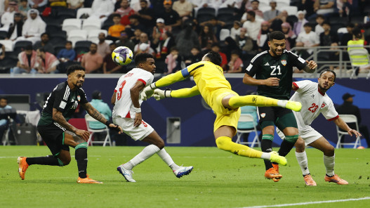 حارس النشامى: الجماهير جعلت اللاعبين يشعرون وكأنهم في عمان