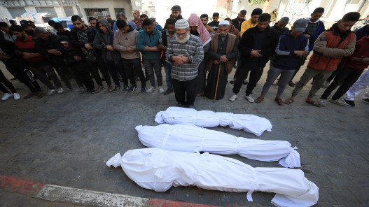 5 شهداء في غارات الاحتلال على خيام النازحين في خان يونس