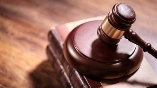 ضبط أشخاص بينهم نائب حاولوا تهريب وثائق من داخل مقر تابع لجماعة الإخوان المحظورة بالعقبة
