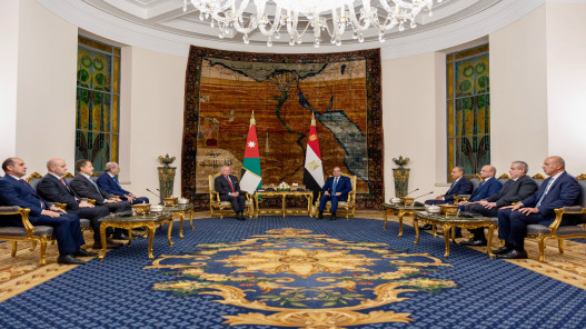 الملك والرئيس المصري يعقدان مباحثات في القاهرة