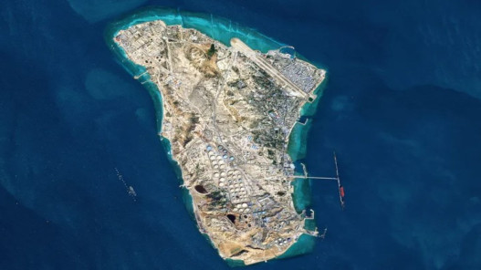 الجيش الأميركي: استهداف أكثر من 90 موقعا عسكريا في جزيرة خرج الإيرانية