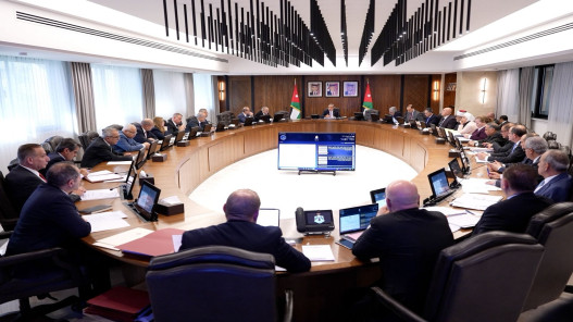 إطلاق المرحلة الأولى من مشروع النقل المدرسي لطلبة المدارس الحكومية