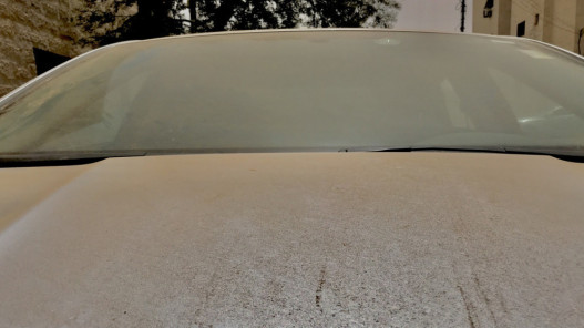 الأرصاد الجوية: تلاشي الموجة المغبرة السبت وعودة الأجواء الماطرة الأحد