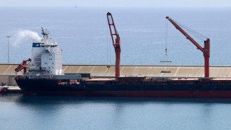 سفينة مساعدات تغادر قبرص متجهة إلى رصيف بنته الولايات المتحدة قبالة غزة