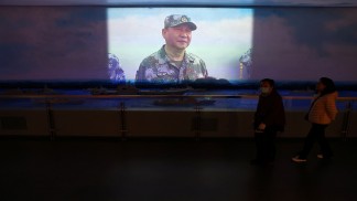 الجيش الصيني: "أبعدنا" مدمرة أميركية في بحر الصين الجنوبي