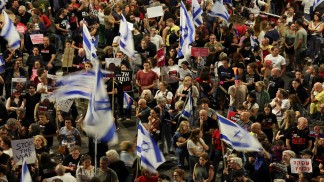 المتظاهرون يعودون إلى شوارع إسرائيل للمطالبة بإعادة المحتجزين