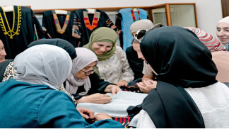 "UNDP" يطلق مشروع "قطبة الرقمة التراثية" لتمكين المرأة والحفاظ على التطريز التقليدي في شمال الأردن