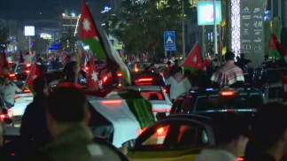 أردنيون يخرجون للشوارع احتفالا بتأهل "النشامى" إلى نهائي كأس العرب