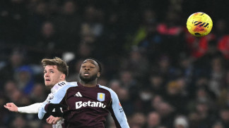 أستون فيلا يضيق الخناق على أرسنال وسيتي بفوز ثمين على يونايتد