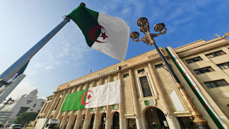 البرلمان الجزائري يصادق بالإجماع على قانون يُجرّم الاستعمار الفرنسي