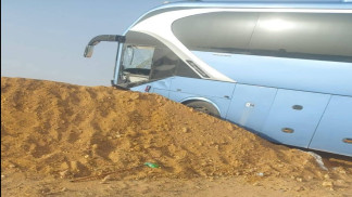 إصابة 11 شخصا في حادث سير لحافلة تقل معتمرين أردنيين في السعودية