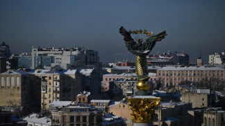 مسؤولون: كييف تتعرض لهجوم صاروخي