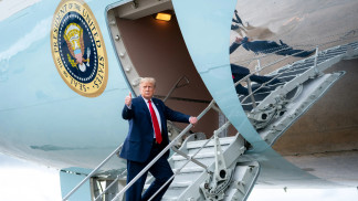 سلاح الجو الأميركي يكشف عن مخطط طلاء جديد لطائرة الرئاسة