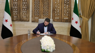 الشرع يصدر عفوا عن محكومين بجنايات ويستثني مرتكبي الانتهاكات بحق السوريين