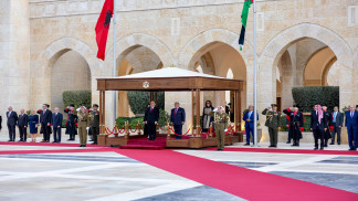 الملك والرئيس الألباني يؤكدان ضرورة احترام سيادة الدول ووحدتها وسلامة أراضيها