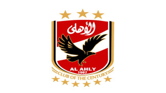 الأهلي المصري يعاقب لاعبيه ماليا بعد التراجع في الدوري