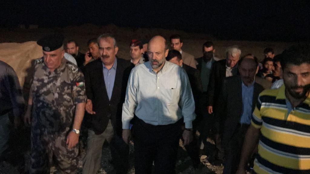 زيارة رئيس الوزراء عمر الرزاز لموقع الحادثة في البحر الميت. المملكة 