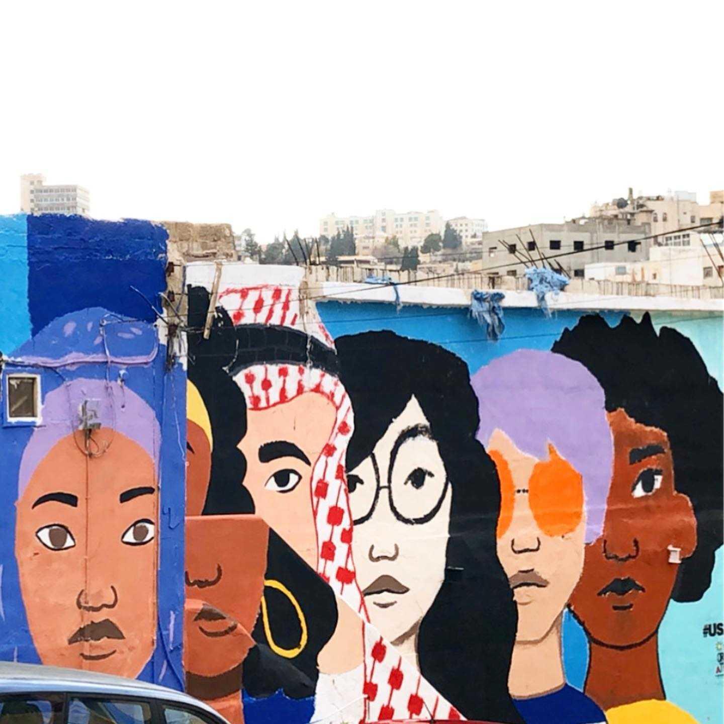 جداريات عم ان تحكي هموم ومشاغل الناس