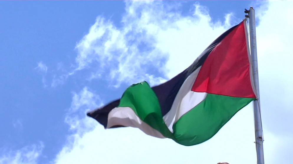 العلم الفلسطيني في مبنى المقاطعة في رام الله في الضفة الغربية المحتلة. (المملكة)
