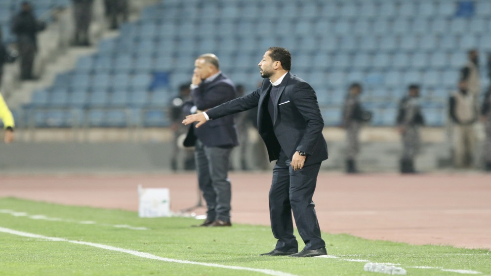 المدير الفني للنادي الفيصلي محمود الحديد خلال مباراة أمام نادي السلط. (صلاح ملكاوي/ المملكة)
