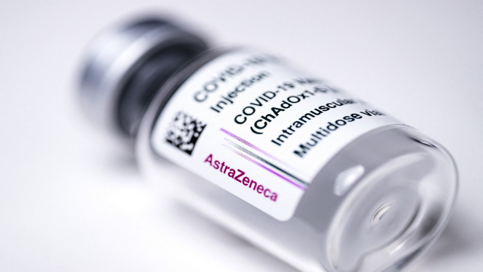 جرعة من لقاح أسترازينيكا المضاد لفيروس كورونا المستجد. (أ ف ب)