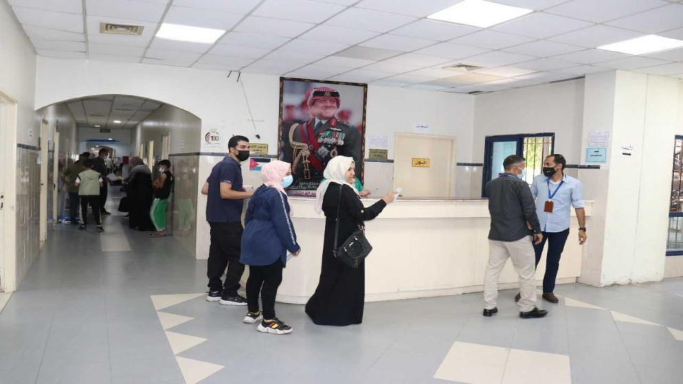 باشرت الطواقم الطبية منذ صباح الأحد باستقبال المراجعين وتقديم الخدمات العلاجية لأهالي قطاع غزة (الموقع الإلكتروني للقوات المسلحة الأردنية)