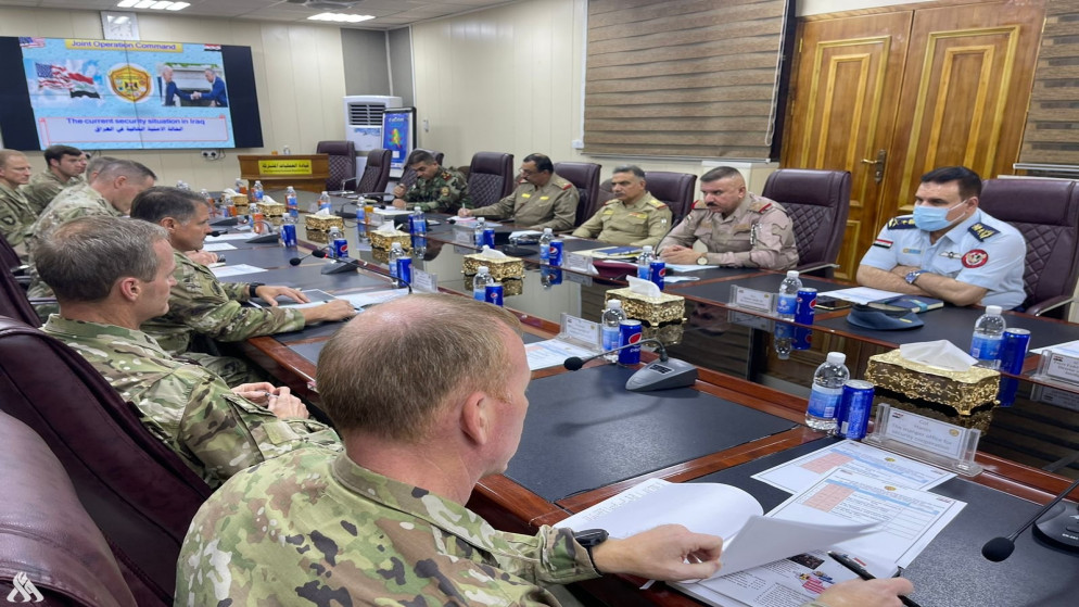 اجتماع اللجنة الفنية العسكرية العراقية مع نظيرتها الأميركية. (وكالة الأنباء العراقية)
