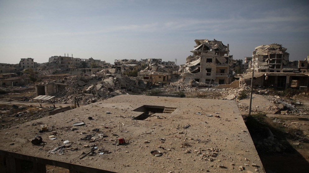 صورة أرشيفية لمناطق سكنية مدمرة غربي حلب في شمال غرب سوريا (أ ف ب)
