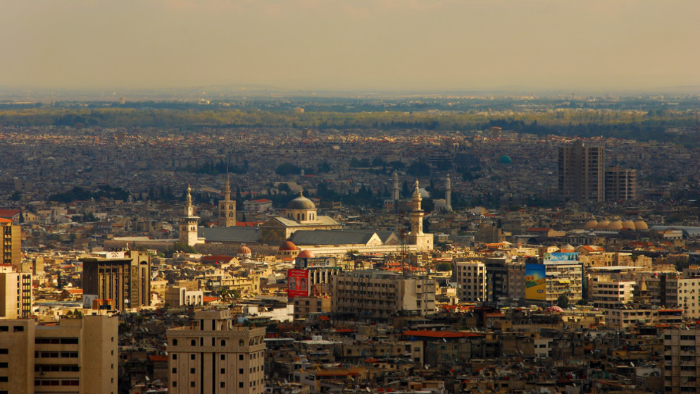 العاصمة السورية دمشق من جبل قاسيون. 22 تشرين الثاني/نوفمبر 2007. (shutterstock)