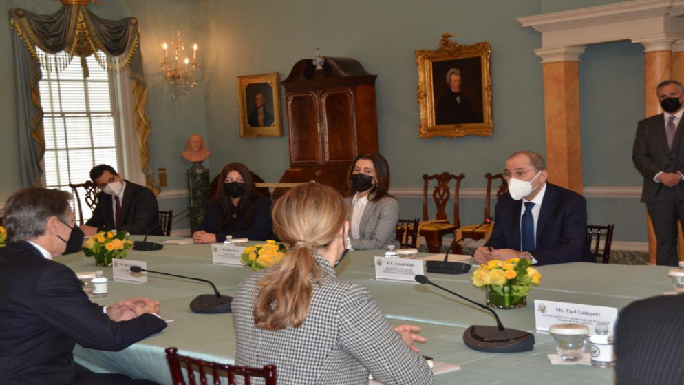 اجتماع موسع لوزير الخارجية أيمن الصفدي مع نظيره الأميركي أنتوني بلينكن في واشنطن. (وزارة الخارجية)
