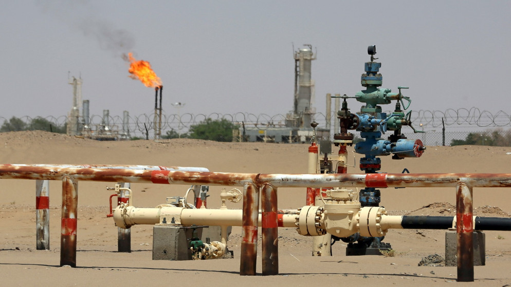 مصفاة تكرير النفط في مدينة مأرب . اليمن . 30 أيلول/سبتمبر 2020.(رويترز)