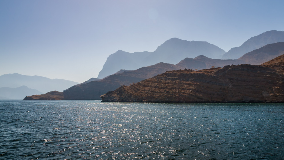 منظر عام للبحر قرب محافظة مسندم في عُمان. (Shutterstock)