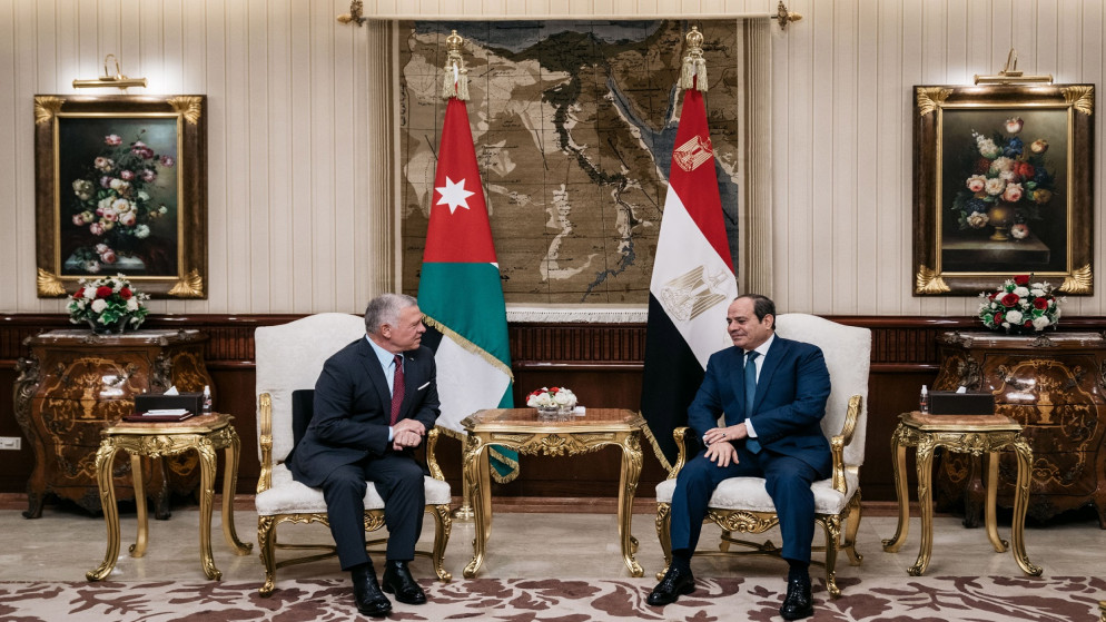 جلالة الملك عبدالله الثاني والرئيس المصري عبدالفتاح السيسي في القاهرة. (الديوان الملكي الهاشمي)