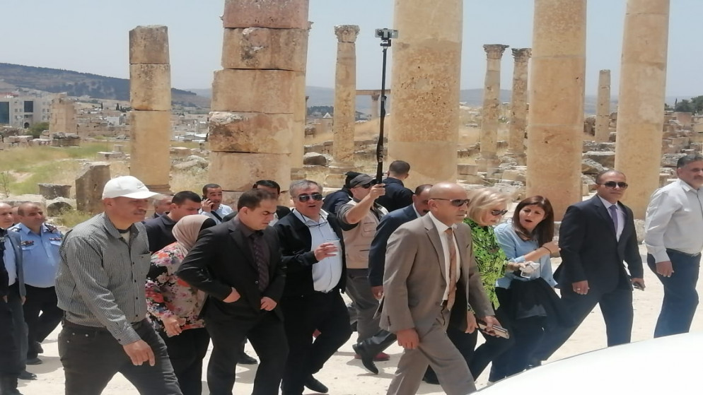 زيارة وزيرة الثقافة هيفاء النجار إلى الموقع الأثري في جرش. (المملكة)