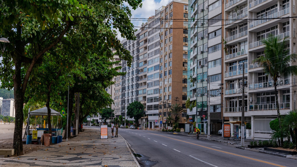 صورة سابقة لشارع في إحدى المدن في البرازيل. (shutterstock)