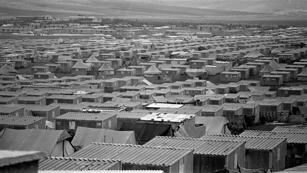 صورة أرشيفية لمخيم البقعة للاجئين الفلسطينيين شمالي العاصمة، عمّان، في 1970. (أونروا)