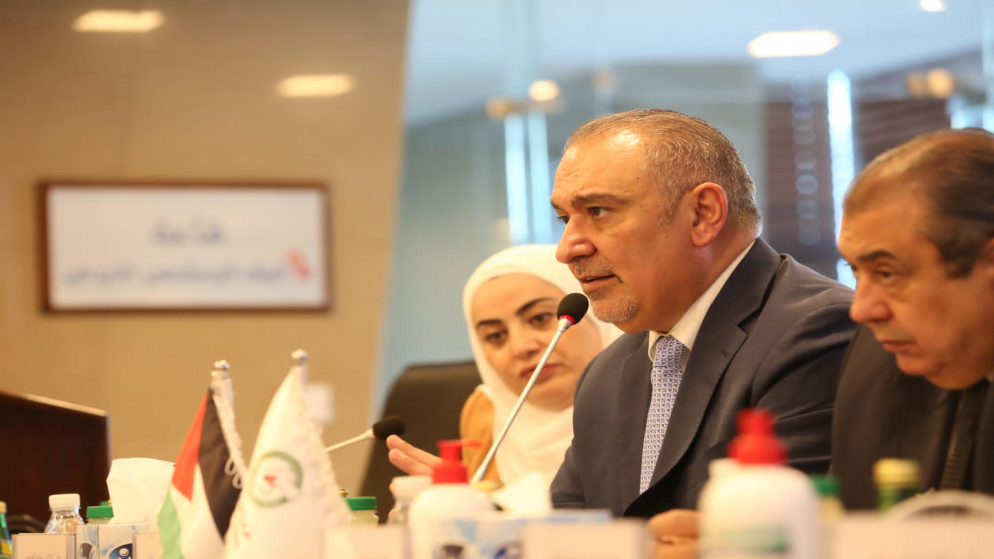 وزير التخطيط والتعاون الدولي ناصر الشريدة خلال اجتماع مع غرفة تجارة الأردن. (وزارة التخطيط)