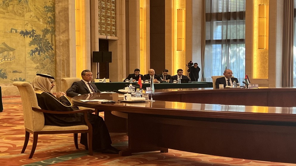 بدء اجتماع اللجنة الوزارية المشكلة بموجب قرار القمة العربية/الإسلامية مع وزير خارجية الصين في بكين. (وزارة الخارجية المصرية)
