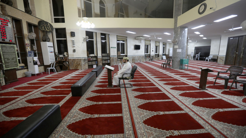 مسجد في العاصمة عمّان. (رويترز)