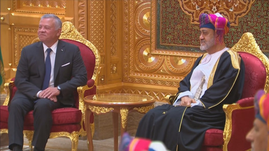 الملك يصل إلى سلطنة عُمان في زيارة رسمية تستمر يومين