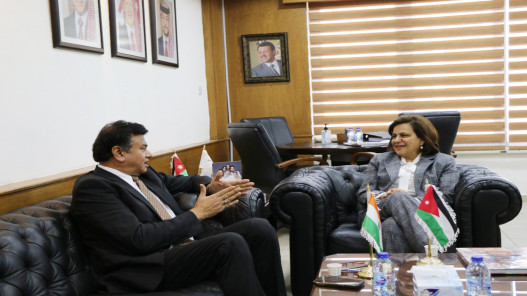  وزيرة الاستثمار: هناك العديد من الفرص الاستثمارية الواعدة في الأردن 