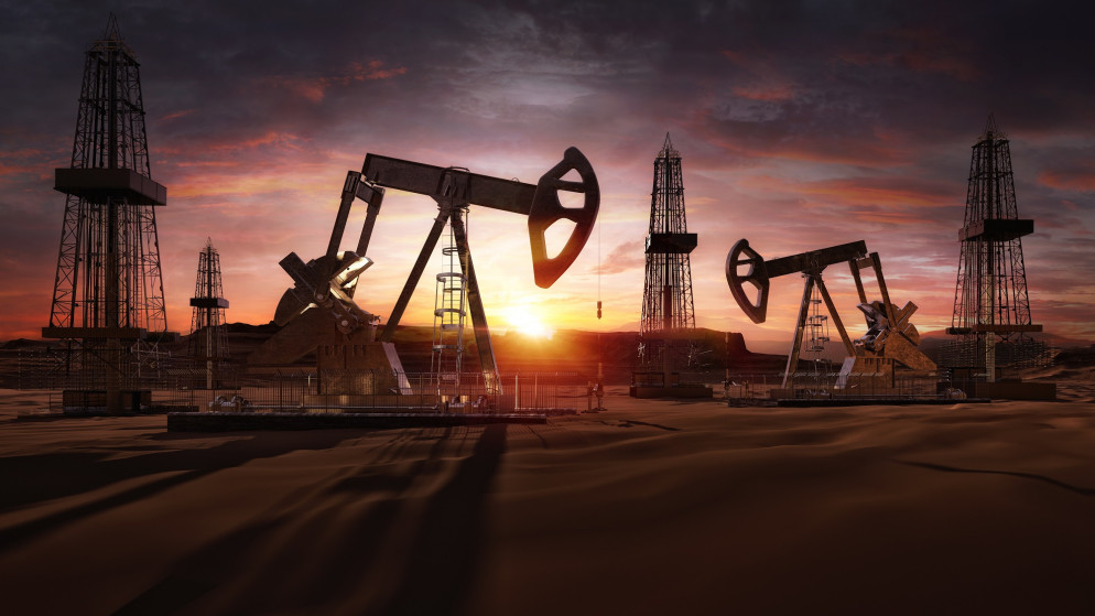  النفط يتعافى من أدنى مستوياته في 6 أشهر بعد هبوط حاد في المخزونات الأميركية 