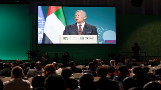 الملك: يعيش سكان غزة على كميات ضئيلة من المياه النظيفة والحد الأدنى من الغذاء الملك: يعيش سكان غزة على كميات ضئيلة من المياه النظيفة والحد الأدنى من الغذاء
