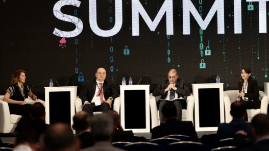  شركة الحوسبة الصحية: نتصدى للهجمات السيبرانية ونستخدم تكنولوجيا حديثة 